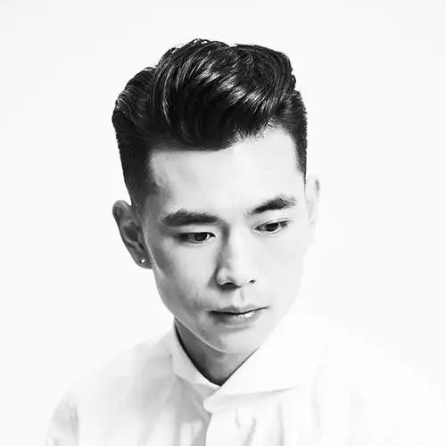 时尚的大背头,让男人更有魅力.