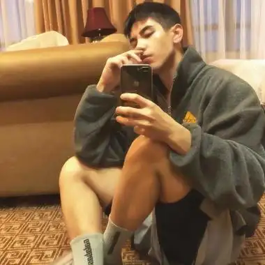 男头像自拍用苹果手机,男生头像图片