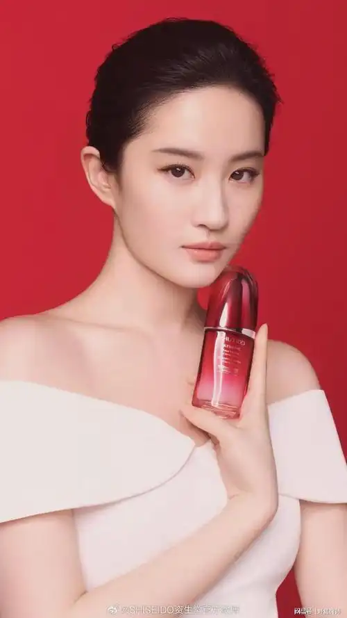 刘亦菲成资生堂代言人,刘亦菲的脸代言任何化妆品,都有说服力.