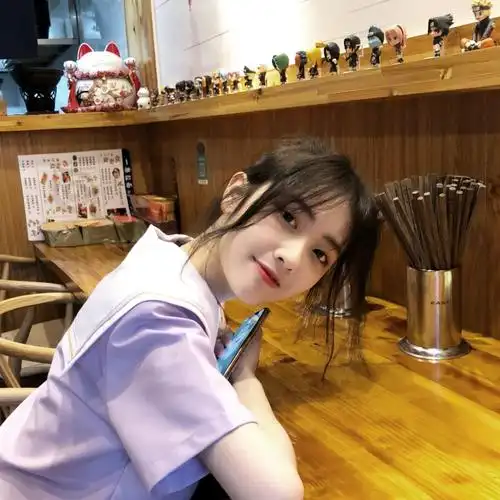 卖萌 个性 自拍 狗狗 猫猫 森系 背影杀手 侧面 黑白 情头 女生头像