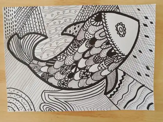 东城珑恩育晟幼儿园美术托管班大班第28/29课时《线条画》