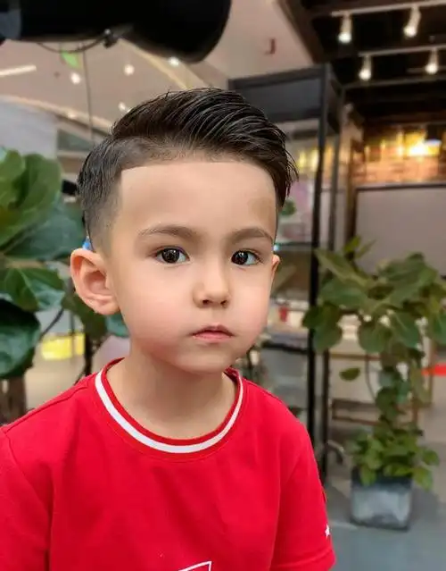 最帅气小男孩发型15款清爽有型真精神赶快挑一款吧