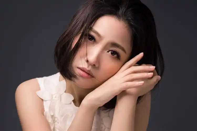 纪念—姚贝娜离世一周年