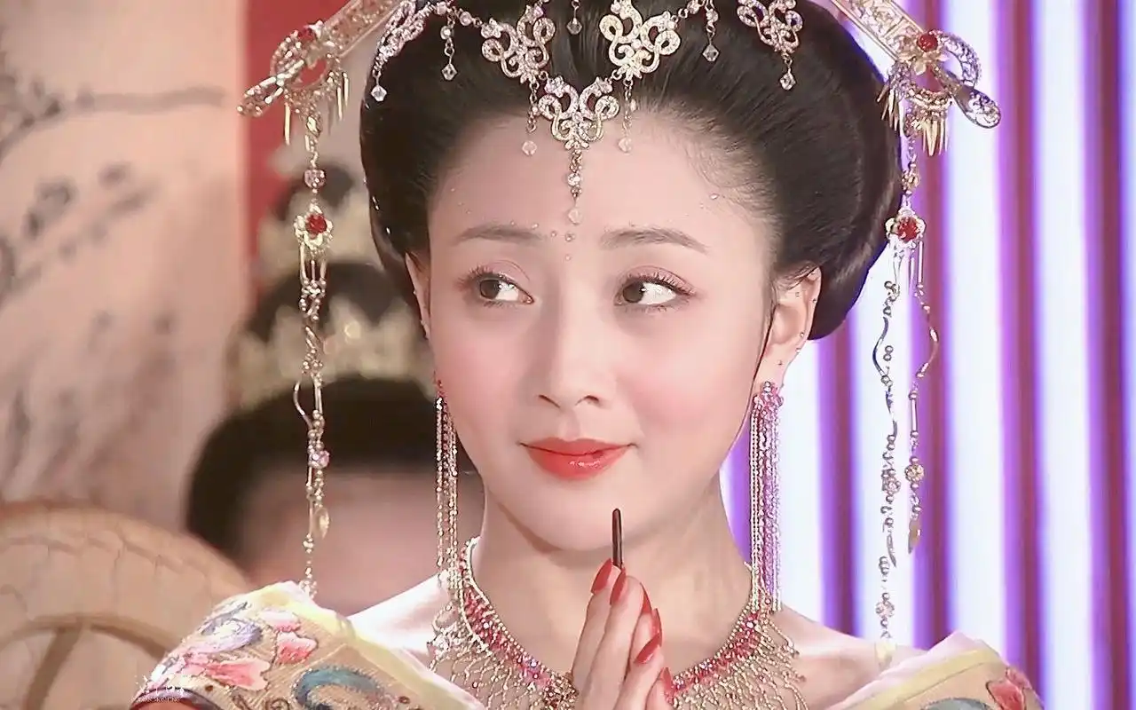 殷桃杨玉环真后宫佳丽三千人三千宠爱在一身