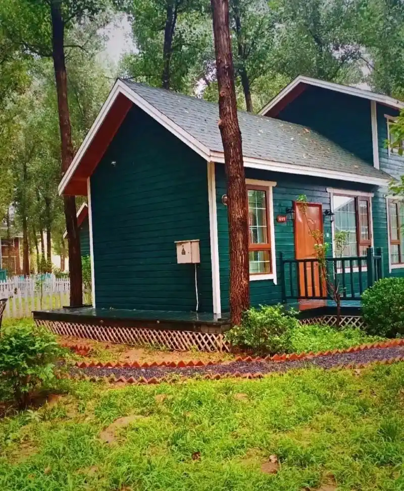 北欧童话小镇森林小木屋,玩水纳凉 - 抖音