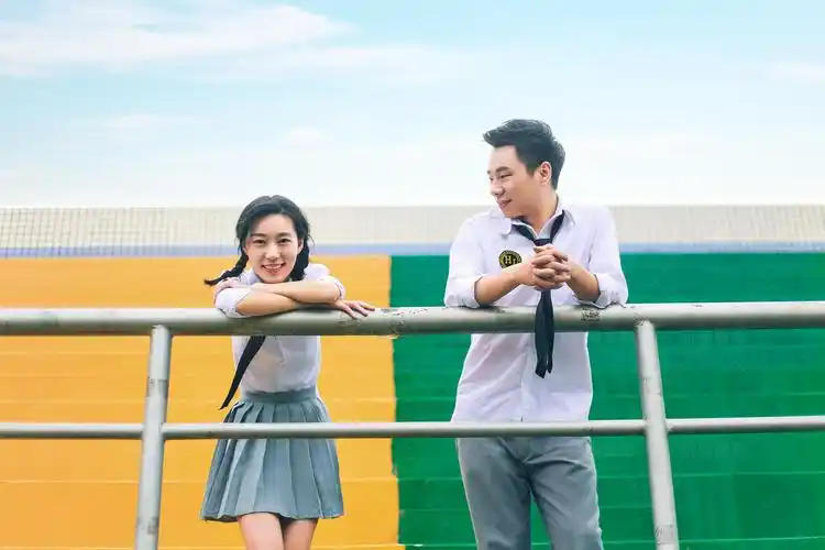 莳橗摄影一组校园婚纱照纪念我们的青春成都婚纱照成都婚纱摄影