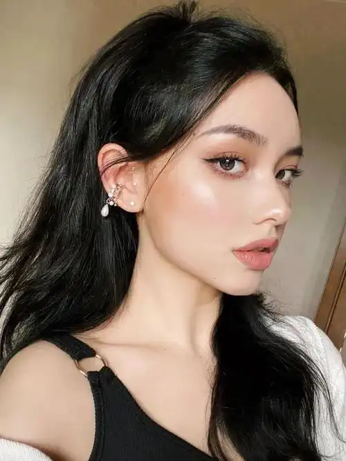 别再学茶艺风了2021年流行辣妹风太撩人了