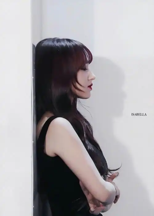 如何评价程潇的颜值?天生神颜?