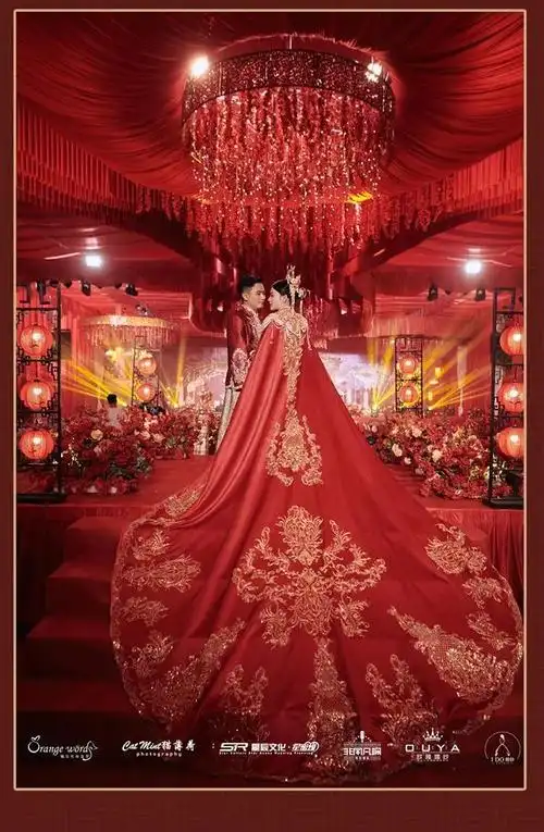 凤冠霞帔明媒正娶