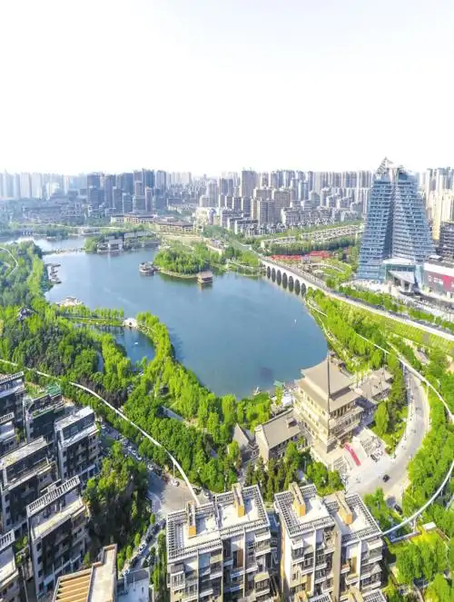 曲江南湖(王旭东摄)