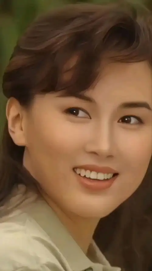 当年23岁陈秀雯 她是陈加玲的姐姐 有清冷有温柔 妥妥滴气质型美女-度