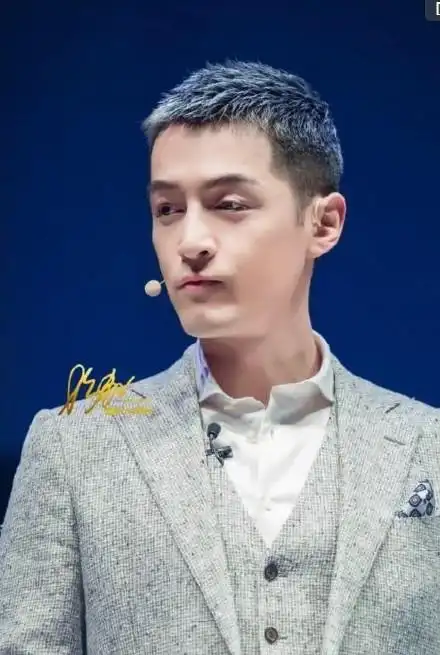 颜值服气!胡歌奶奶灰板寸造型帅出新高度