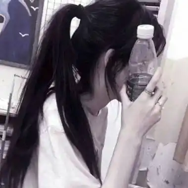 单马尾女头像扎马尾辫女侧面头像