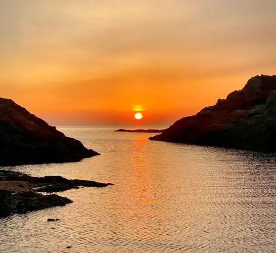 大连东南沿海的日出霞飞