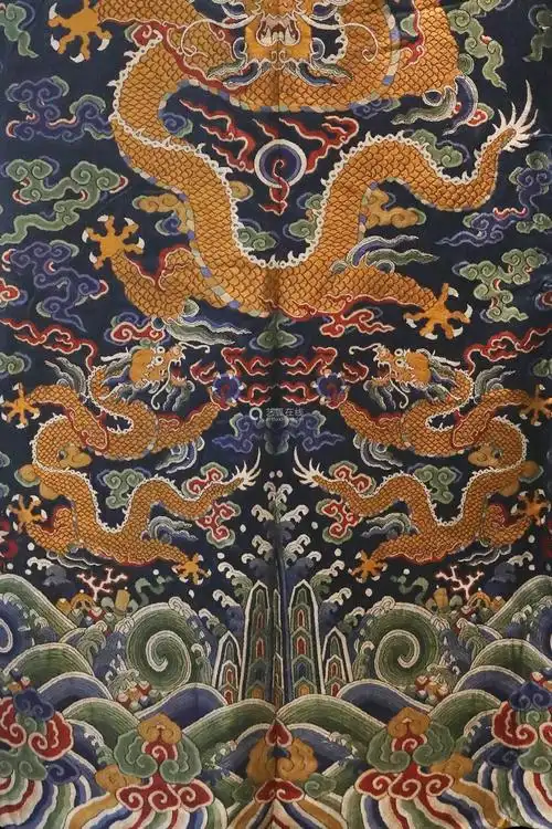 中国清代龙纹龙袍-【成交 价格 图片】