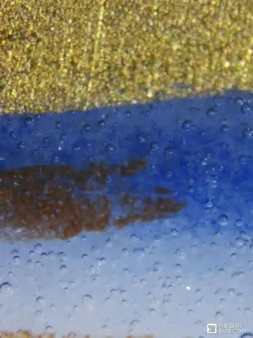 清三代官窑粉彩瓷器气泡高清图