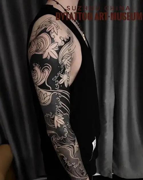 花臂水浪纹身图片手臂手部老传统新传统纹身图案