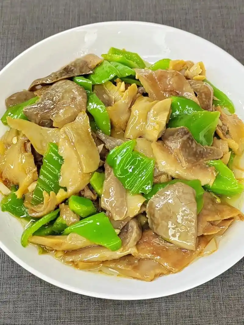 食材:猪肚,青椒,蒜,姜 1 - 抖音