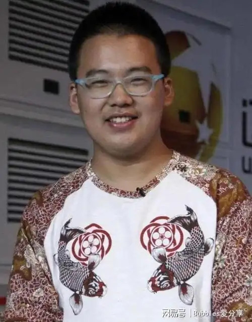 郭麒麟减肥反弹了近照胖到离谱与魏大勋同框输惨了