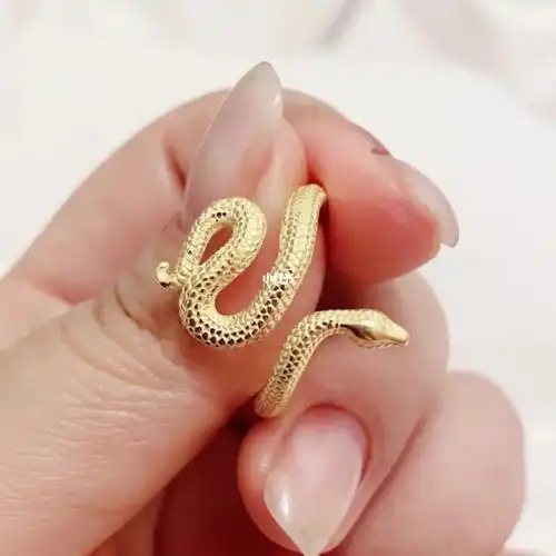 明牌黄金灵蛇戒指