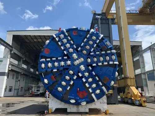 2020年10月12日查看广州南沙海瑞克公司盾构机生产进度