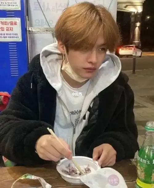 和男朋友出来吃饭