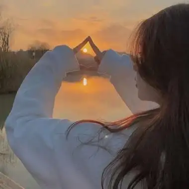 晚霞微信头像女生背影 女生头像图片大全 -【爱个性】