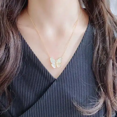 vca梵克雅宝蝴蝶项链