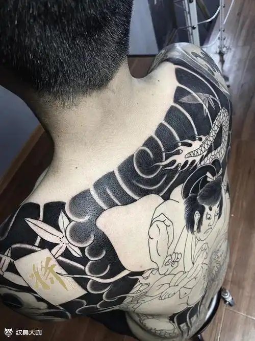 满背_纹身图案手稿图片_李剑飞的纹身作品集