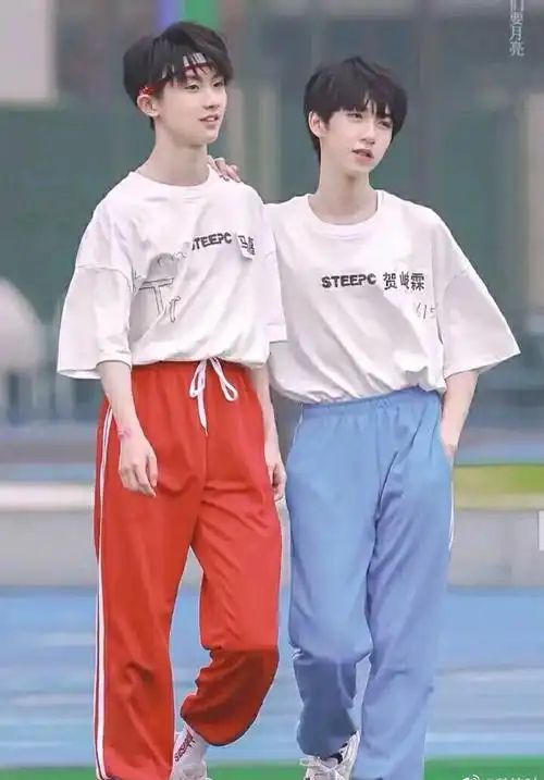 马嘉祺贺峻霖手舞足蹈##马嘉祺贺峻霖摇头晃脑