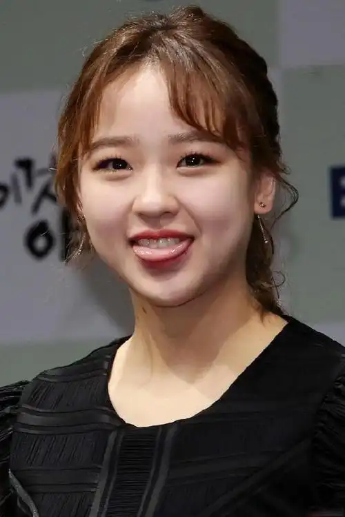 真的女神韩国天生美女孙妍在亮相甜美可爱