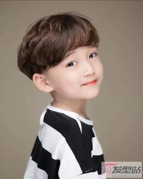 天热小男孩剪什么发型?