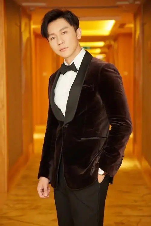 李晨西装礼服帅气写真图片