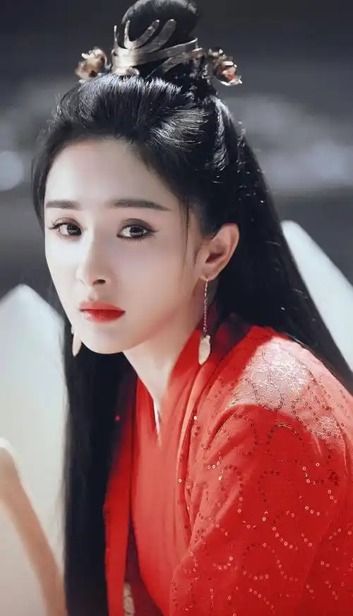 杨幂古装女侠扮相又娇又俏 盘点"杨幂"最美的古装角色_造型_风晴雪