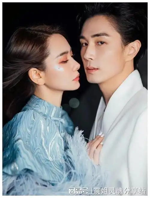 难怪李承铉那么爱戚薇,这样的身材很难不爱吧!