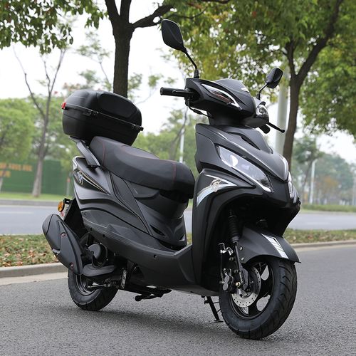 新款电喷踏板摩托车燃油油车125cc踏板车男女女款摩托车整车