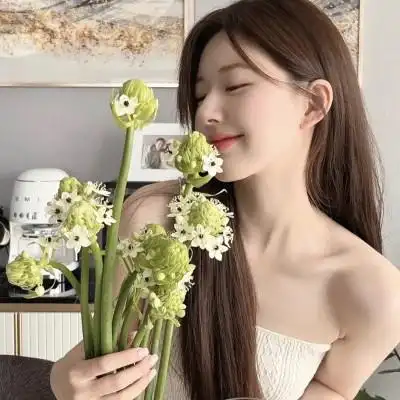 网红小姐姐头像高颜值 时尚气质 让人心动的感觉_女生头像_头像屋