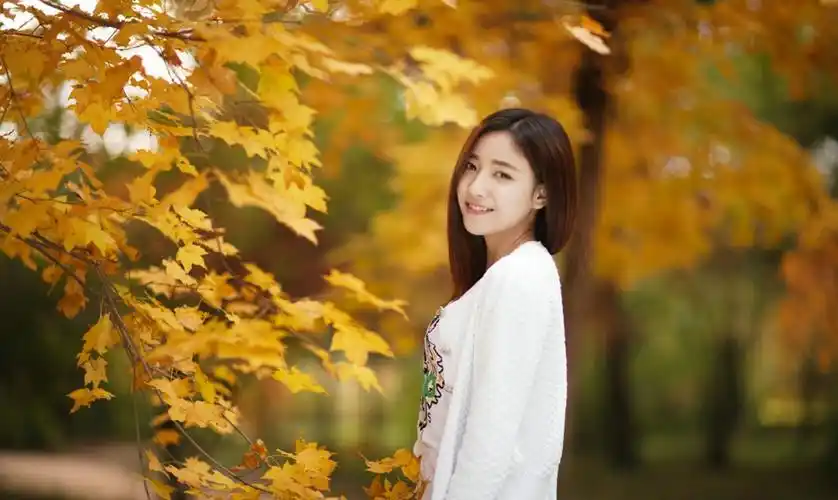 身材超正的性感居家小女人