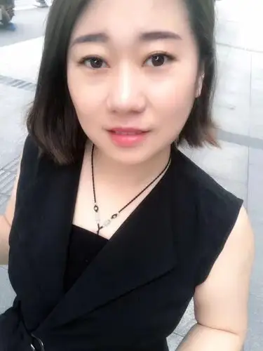 35岁离异女征婚照片(id:106569102)_黑龙江哈尔滨征婚交友_珍爱网