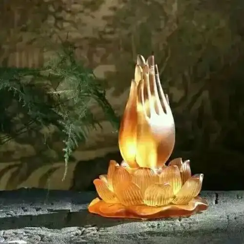 双手合十的拜佛动作竟隐含16种深刻意义