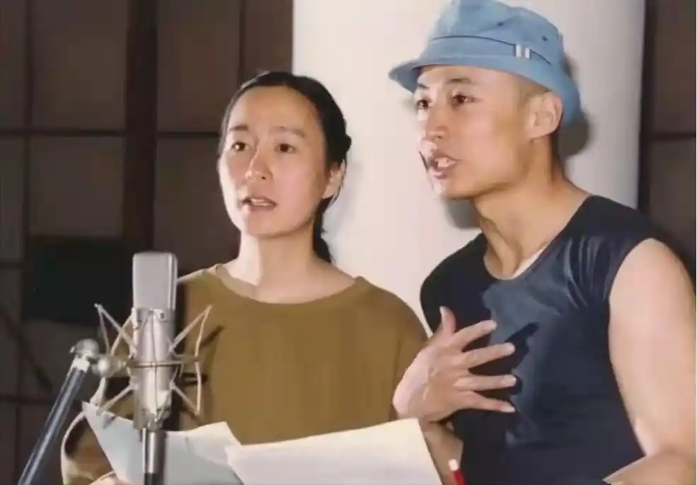 奚美娟儿子奚男:出生就被父亲抛弃,与母亲相依为命27年,现状如何