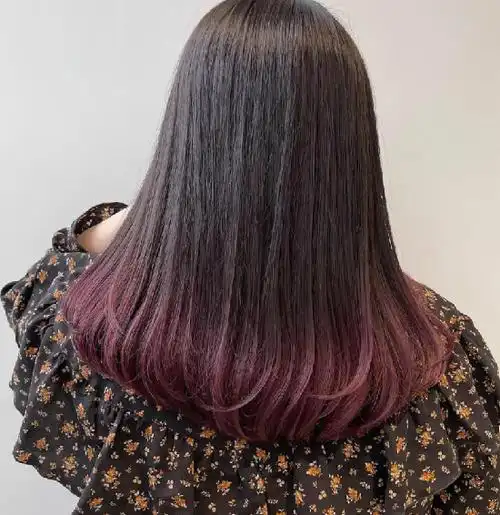 中长发渐变色发尾染 提升整个发型的格调_染发发型 - 美发站