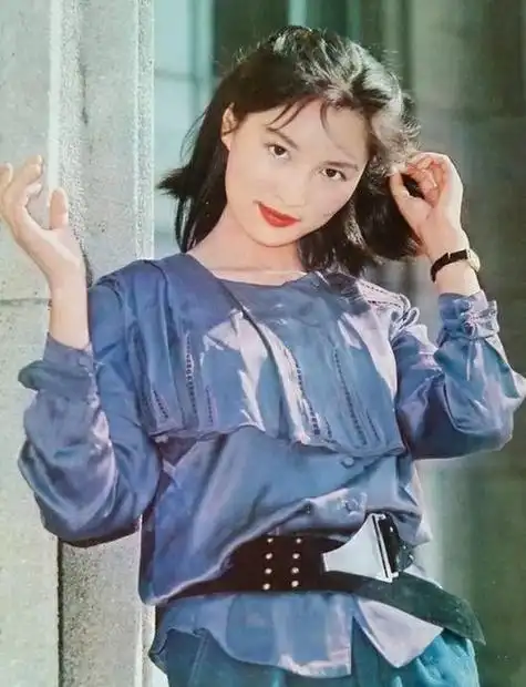 回顾80年代父辈迷恋的挂历女神原汁原味天然美找不出重样的