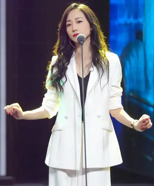 回顾没有演技却那么自信用力过猛遭反噬韩雪打了谁的脸