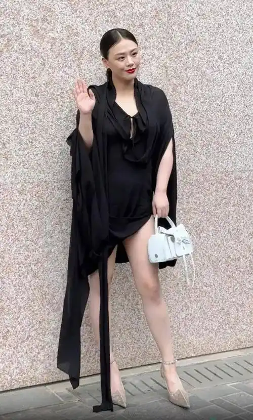 马思纯复胖了?活动生图身材显圆润,此前营销半年减了50斤