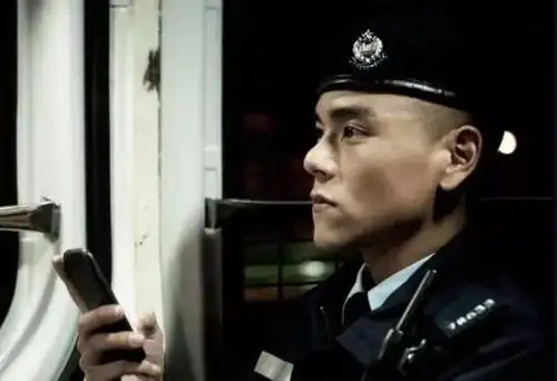 《美少年之恋》中吴彦祖扮演的sam,《寒战》中彭于晏扮演的李家俊,给