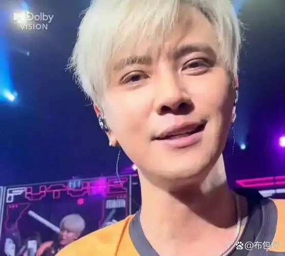 罗志祥这双眼皮肿得都快让人认不出来了…·#罗志祥