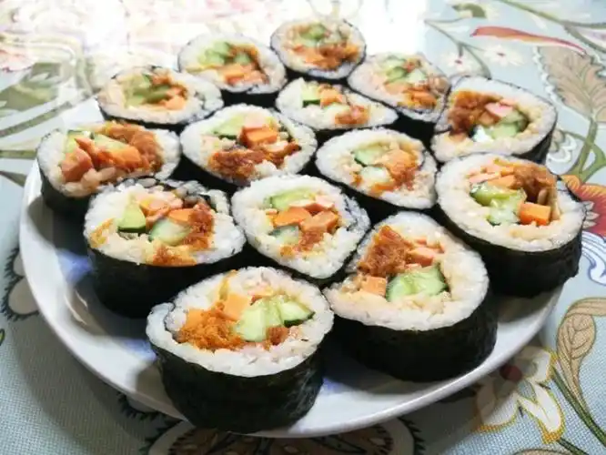 辣肉松紫菜包饭的做法和步骤图解|辣肉松紫菜包饭怎么做好吃 - 菜谱