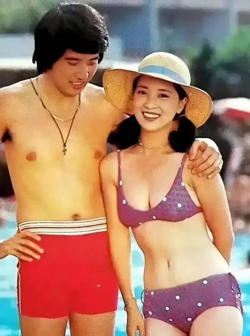 原来成龙老婆林凤娇这么美!难道妻子越漂亮,男人越爱出轨?想不通啊!