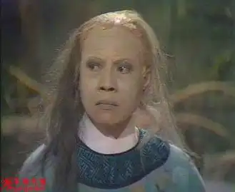 与《神雕侠侣》中人物,哥哥裘千丈,二哥湘西大帮铁掌帮的帮主裘千仞